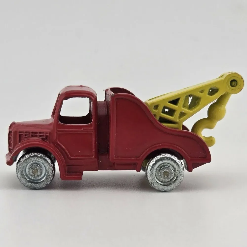 RARE!!! 1992 Die Cast Matchbox Wrecker Lifter Tow Truck